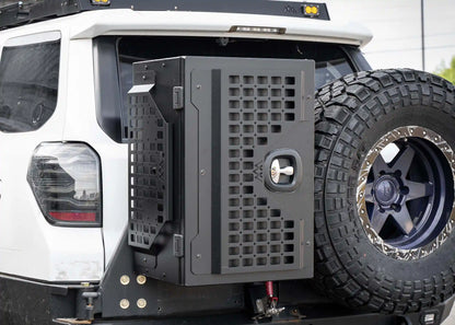 Universal Overland Storage Box (19x28x15)