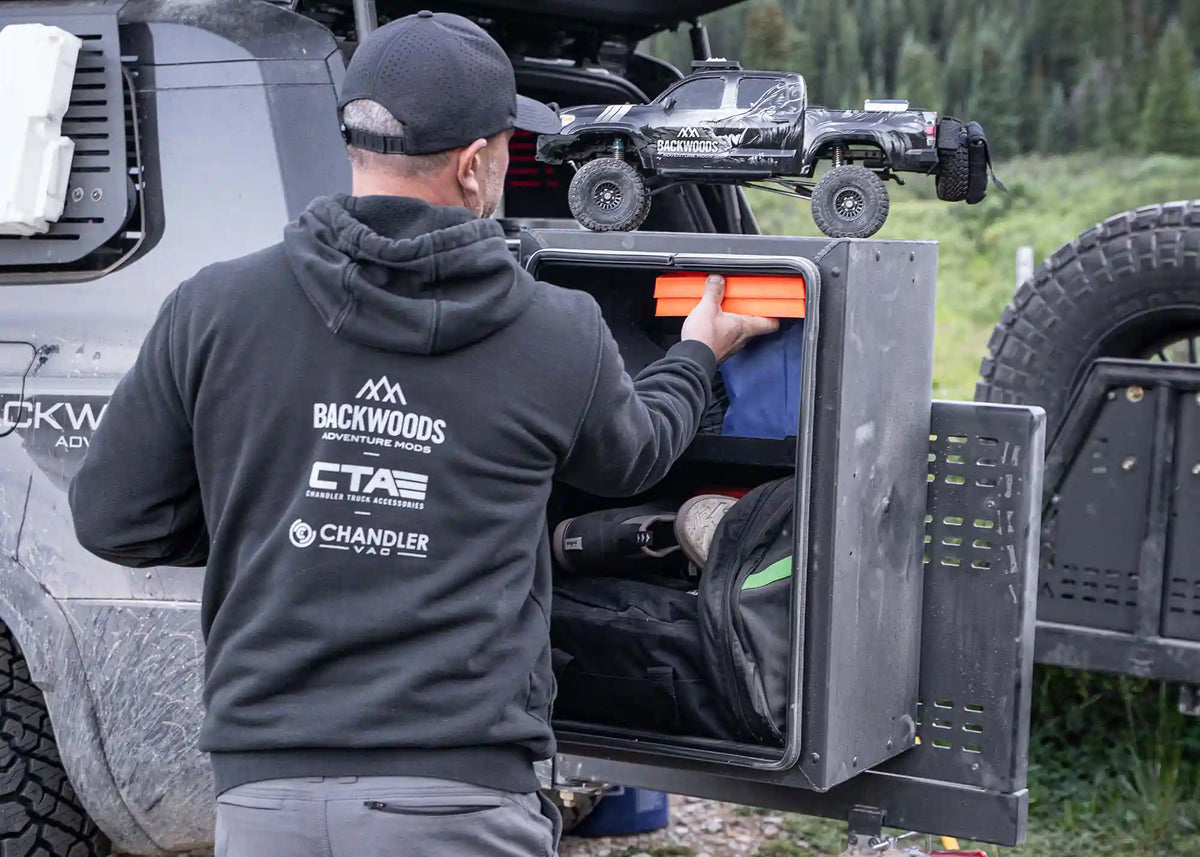 Overlander Box Universal Overland Storage Box (19x28x15) – Rogue Vehicle Co.